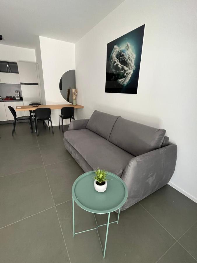 Seacity Vibes Apartments โมโนโปลี ภายนอก รูปภาพ